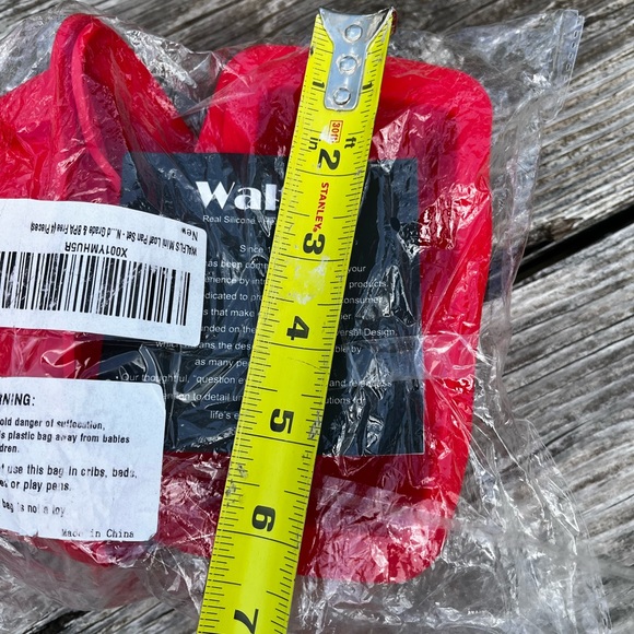 NIB Walfos Mini Loaf 6”x4” Red Silicone Pans . Set of 4 Kitchen Baking - Picture 5 of 7